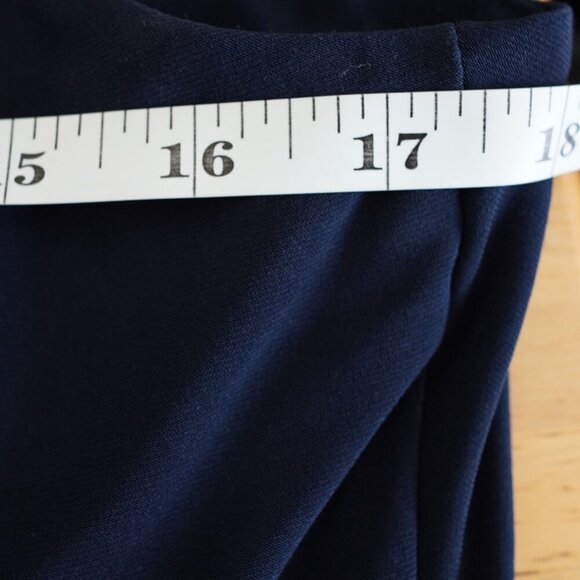 NWT Lauren Ralph Lauren Navy Sleeveless Lace Panel Fit & Flare Dress‎  Size 10P - Picture 10 of 11